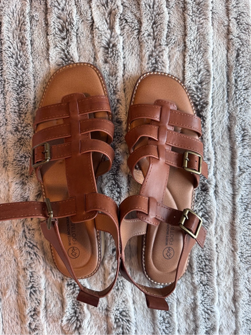 White Mountain Women's Tan Strappy Buckle Sandals